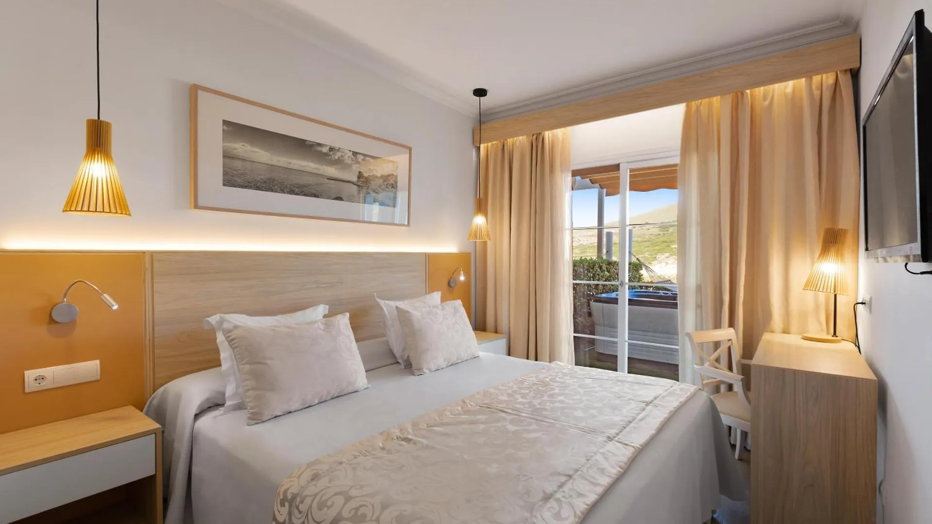 Viva Cala Mesquida Resort & Spa